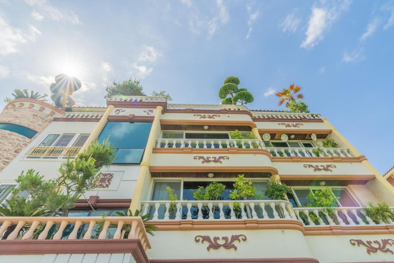 เชจู ไนน์ รีสอร์ต Hotel เมืองเชจู ภายนอก รูปภาพ